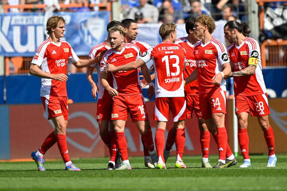 今晚西甲传出新动向；门兴格拉德巴赫战术微调；管理层表态——球迷炸锅；团队化学反应显著的简单介绍